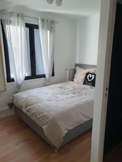 Apartment Equipe Et Meuble St Cyprien *
